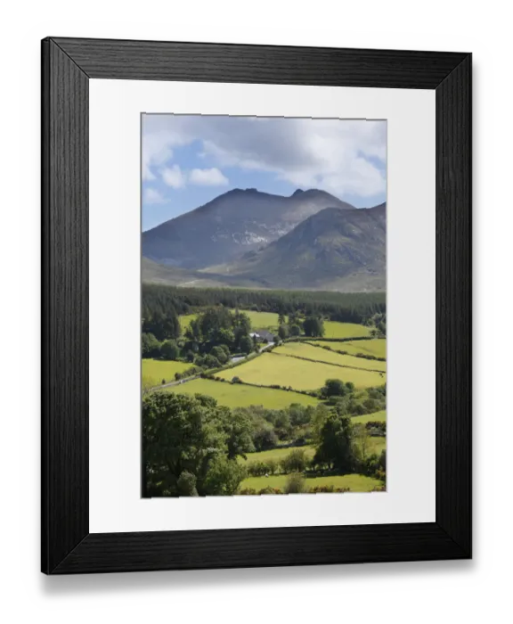 Framed Print : Mt. Slieve Bearnagh, Mourne Mountains, County Down, Northern Ireland, Ireland, Great Britain, Europe Framed Print : Mt. Slieve Bearnagh, Mourne Mountains, County Down, Northern Ireland, Ireland, Great Britain, Europe