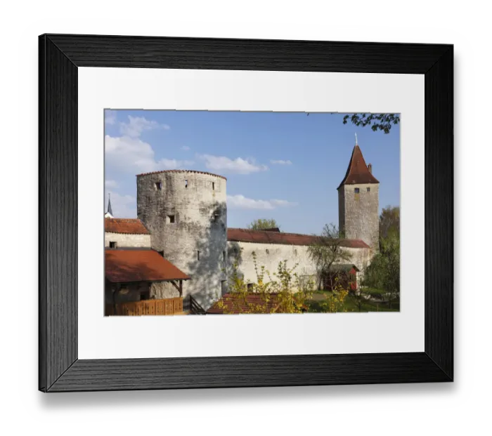 Framed Print : Schmidtweberturm tower and Amtsknechtsturm tower and city walls, Berching, Upper Palatinate, Bavaria, Germany, Europe Framed Print : Schmidtweberturm tower and Amtsknechtsturm tower and city walls, Berching, Upper Palatinate, Bavaria, Germany, Europe
