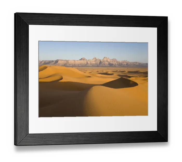 Framed Print : Sand dunes in front of the Idinen Mountains in the Libyan Desert, Libya, Sahara, North Africa, Africa Framed Print : Sand dunes in front of the Idinen Mountains in the Libyan Desert, Libya, Sahara, North Africa, Africa