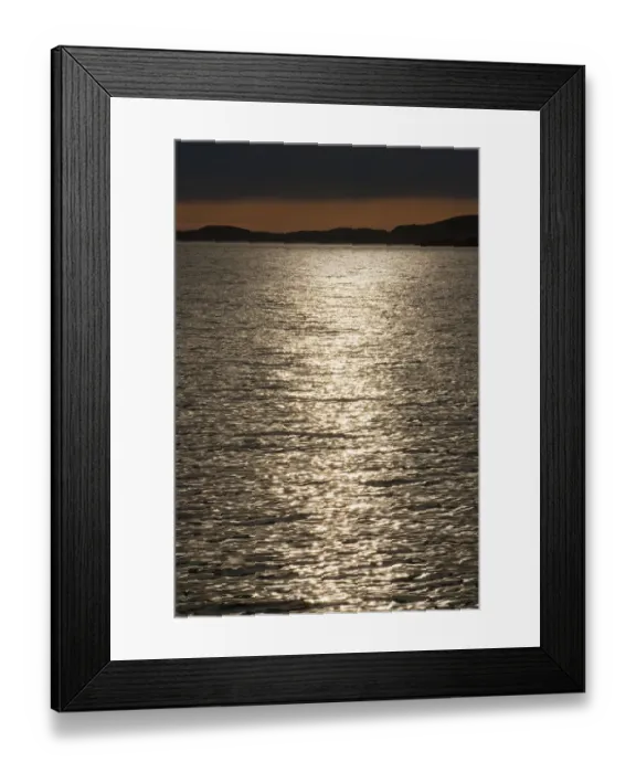 Framed Print : Reflections of the sun at dusk, Rodoyfjorden, Norway, Scandinavia, Europe Framed Print : Reflections of the sun at dusk, Rodoyfjorden, Norway, Scandinavia, Europe