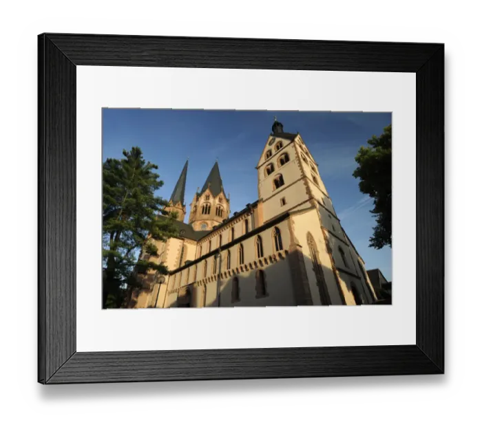 Framed Print : Protestant Marienkirche, Church of St. Mary, Gelnhausen, Hesse, Germany, Europe Framed Print : Protestant Marienkirche, Church of St. Mary, Gelnhausen, Hesse, Germany, Europe