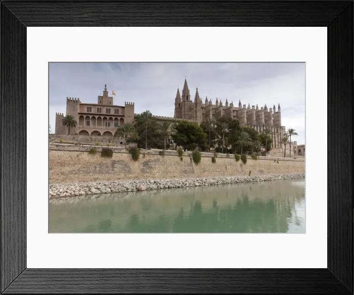 Framed Print : The cathedral La Seu and the Almundaina Palace in Palma, Majorca, Balearic Islands, Spain, Europe Framed Print : The cathedral La Seu and the Almundaina Palace in Palma, Majorca, Balearic Islands, Spain, Europe