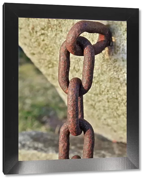 Old rusty steel chain