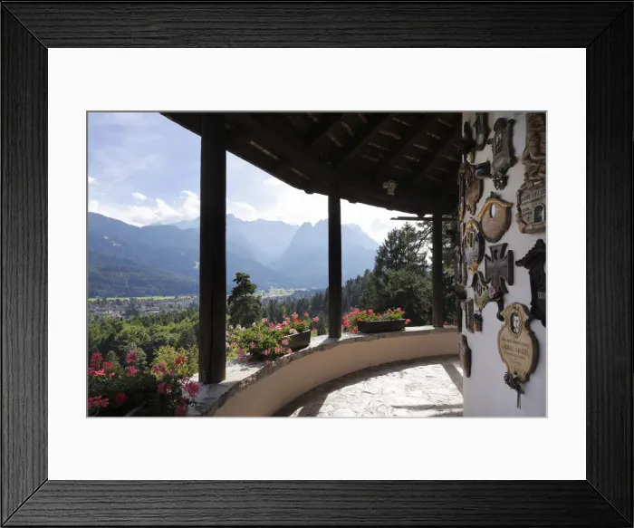Framed Print : View of Garmisch-Partenkirchen as seen from Kriegergedaechtniskapelle memorial chapel, Werdenfelser Land region, Upper Bavaria, Bavaria, Germany, Europe Framed Print : View of Garmisch-Partenkirchen as seen from Kriegergedaechtniskapelle memorial chapel, Werdenfelser Land region, Upper Bavaria, Bavaria, Germany, Europe