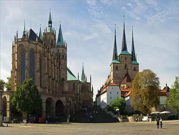 Cathedral Square with Erfurt Cathedral and Severikirche Church on Domberg hill, Erfurt, Thuringia, Germany, Europe