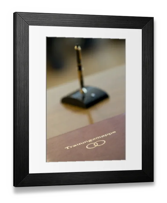 Framed Print : Trauungsmappe wedding folder, register office Framed Print : Trauungsmappe wedding folder, register office