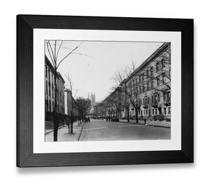 Framed Print : Harlem Street