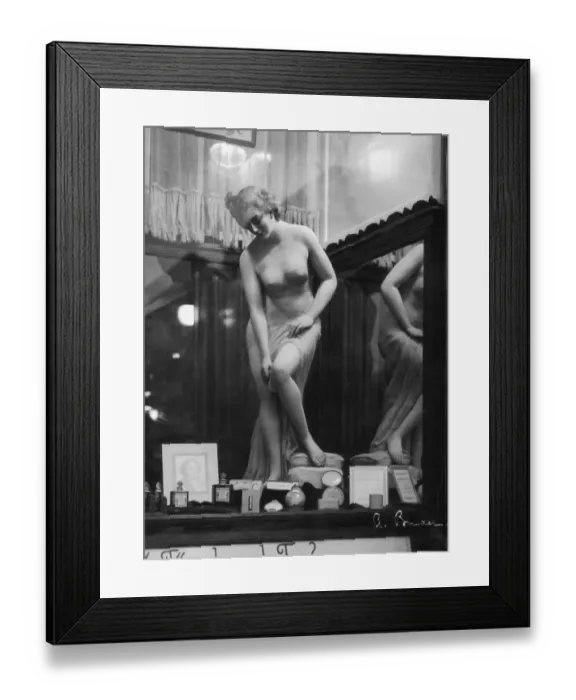 Framed Print : Beauty Salon Framed Print : Beauty Salon