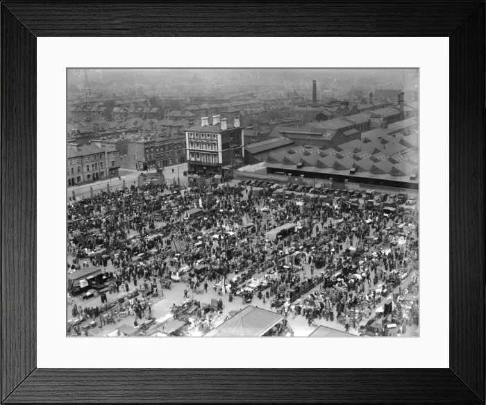 Framed Print : Market In London