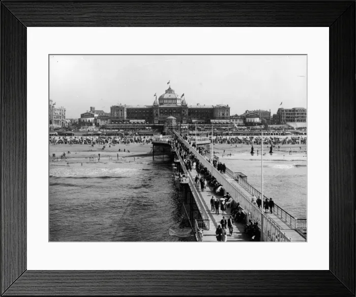 Framed Print : Scheveningen Pier Framed Print : Scheveningen Pier