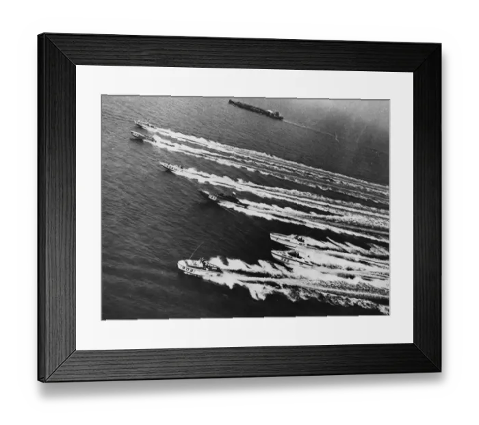 Framed Print : Long Sprint Framed Print : Long Sprint