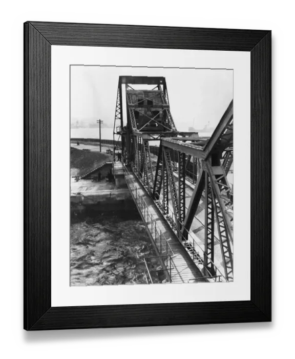 Framed Print : Tilbury Docks Framed Print : Tilbury Docks