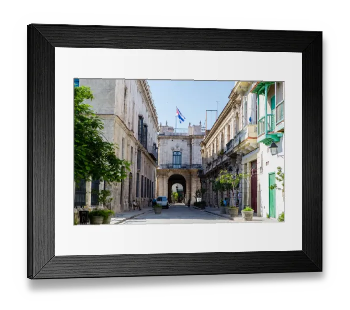 Framed Print : Havana Vieja, Cuba Framed Print : Havana Vieja, Cuba