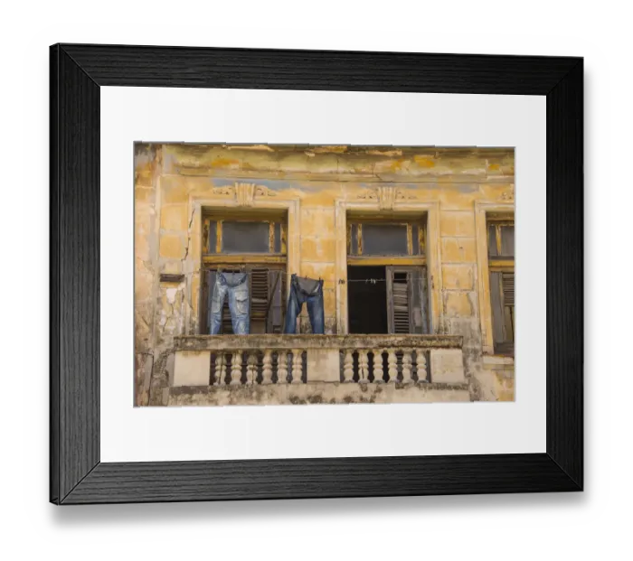 Framed Print : Old Balcony, Havana Framed Print : Old Balcony, Havana