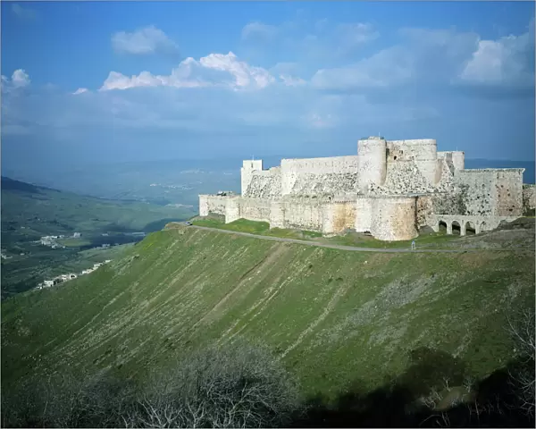 Syria, Krak des Chevaliers, fortress on hilltop