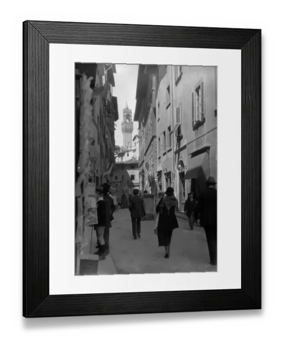 Framed Print : Via Tornabuoni Framed Print : Via Tornabuoni