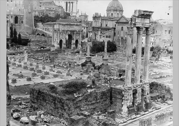 Forum. circa 1930: The Temples of Castor and Pollux in the foreground of