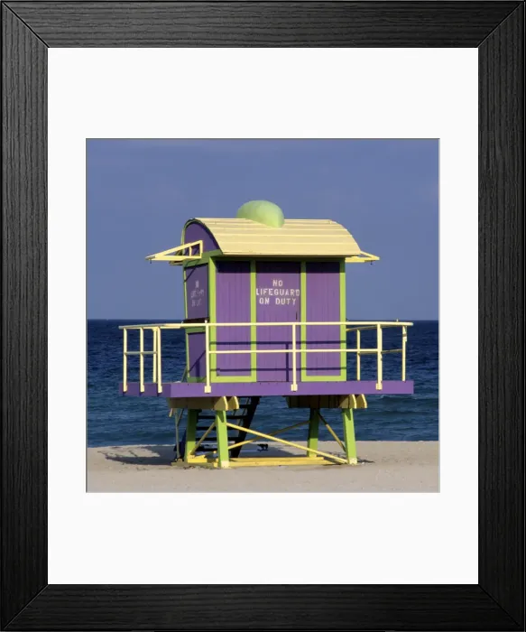 Framed Print : Art deco lifeguard station, Miami, South Beach, FL Framed Print : Art deco lifeguard station, Miami, South Beach, FL