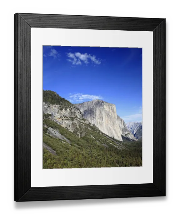 Framed Print : Majestic view of El Capitan Framed Print : Majestic view of El Capitan