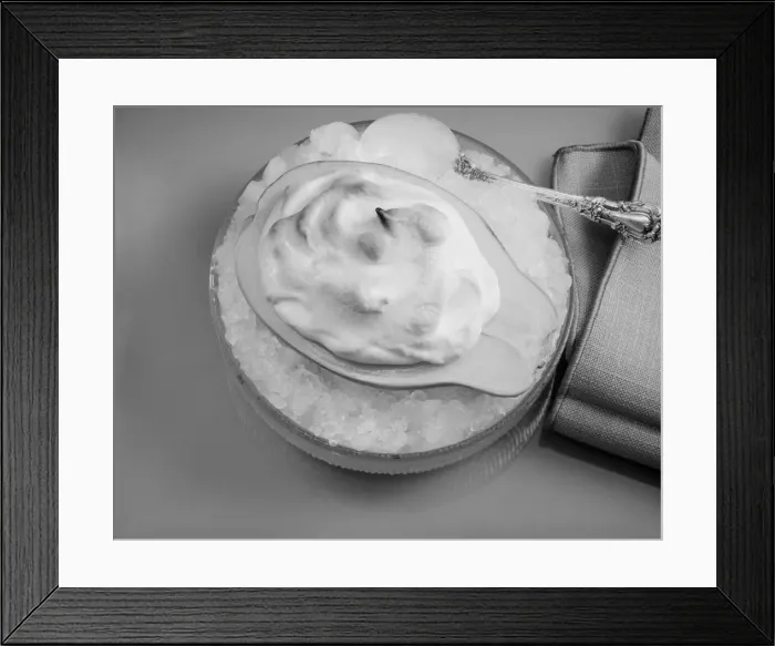 Framed Print : Stuffed avocado on top of crushed ice, close-up Framed Print : Stuffed avocado on top of crushed ice, close-up