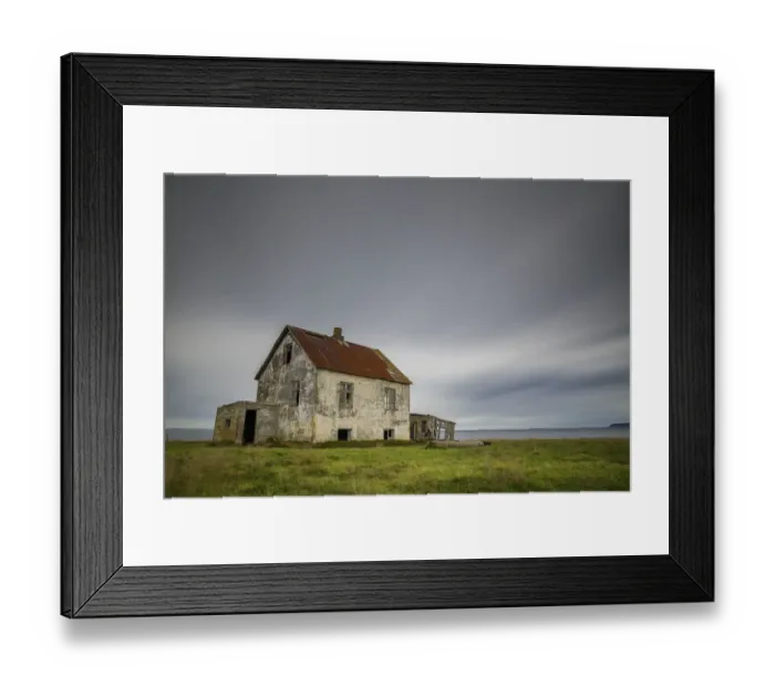 Framed Print : Abandoned house in rural Iceland Framed Print : Abandoned house in rural Iceland