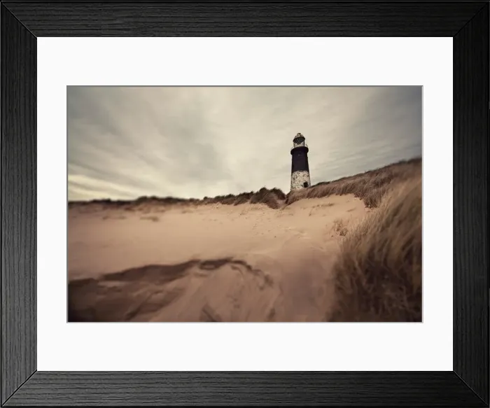 Framed Print : Lookout. Lighthouse at Spurn point Framed Print : Lookout. Lighthouse at Spurn point