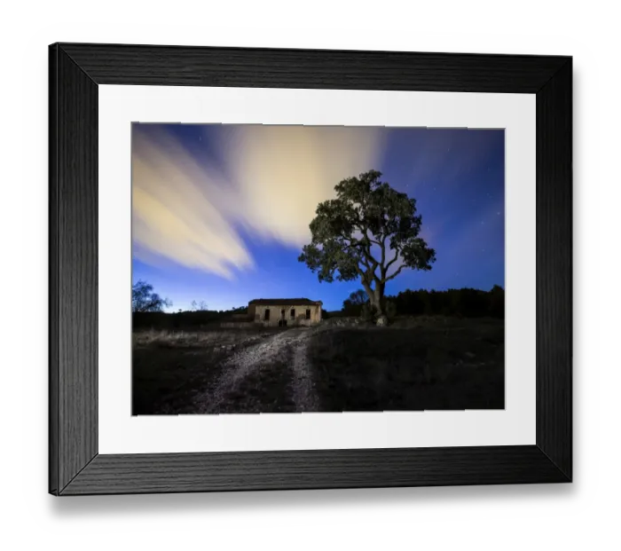Framed Print : Farmhouse desatibada in ruins with a great oak of more than 200 years