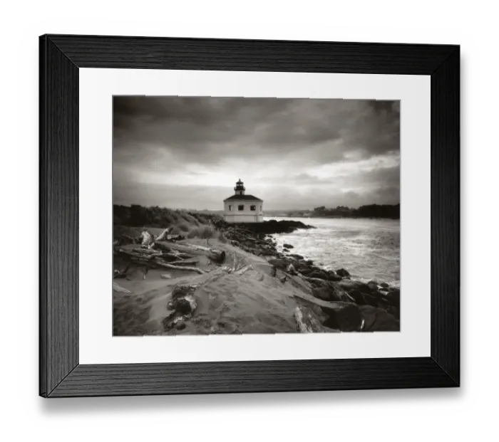 Framed Print : Lighthouse and ocean, Bandon, Oregon