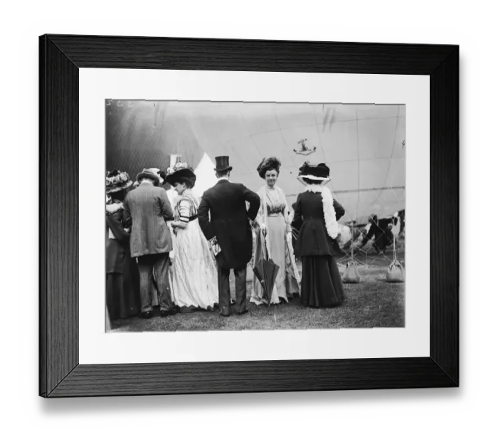 Framed Print : Balloon Enthusiasts Framed Print : Balloon Enthusiasts