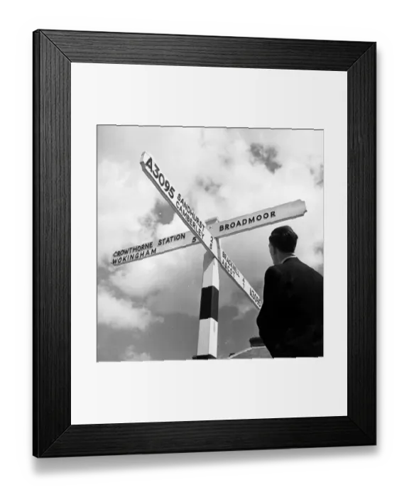 Framed Print : Towards Broadmoor Framed Print : Towards Broadmoor