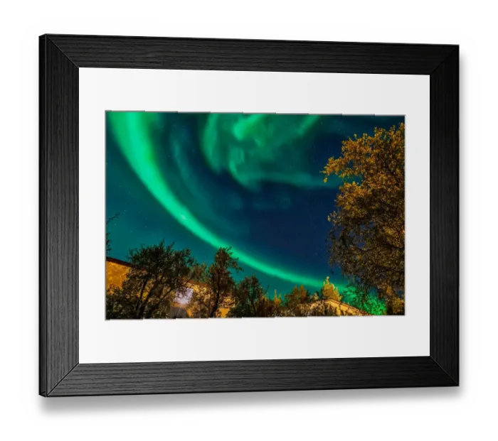 Framed Print : Aurora Borealis, Iceland Framed Print : Aurora Borealis, Iceland