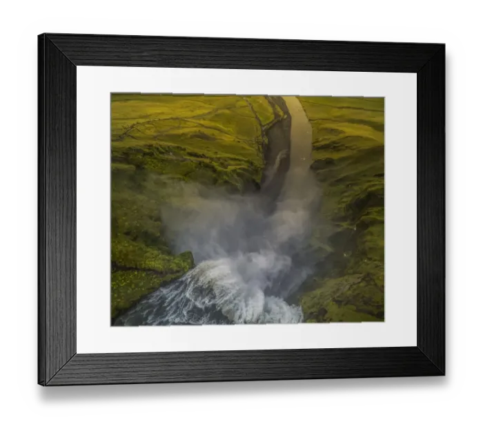 Framed Print : Skogafoss Waterfalls, Iceland Framed Print : Skogafoss Waterfalls, Iceland