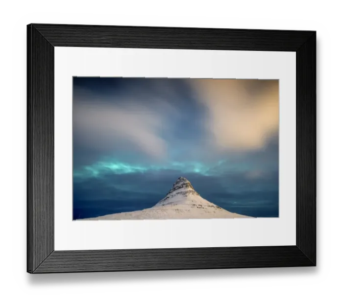 Framed Print : Spectacular northern lights appear over Mount Kirkjufell Framed Print : Spectacular northern lights appear over Mount Kirkjufell