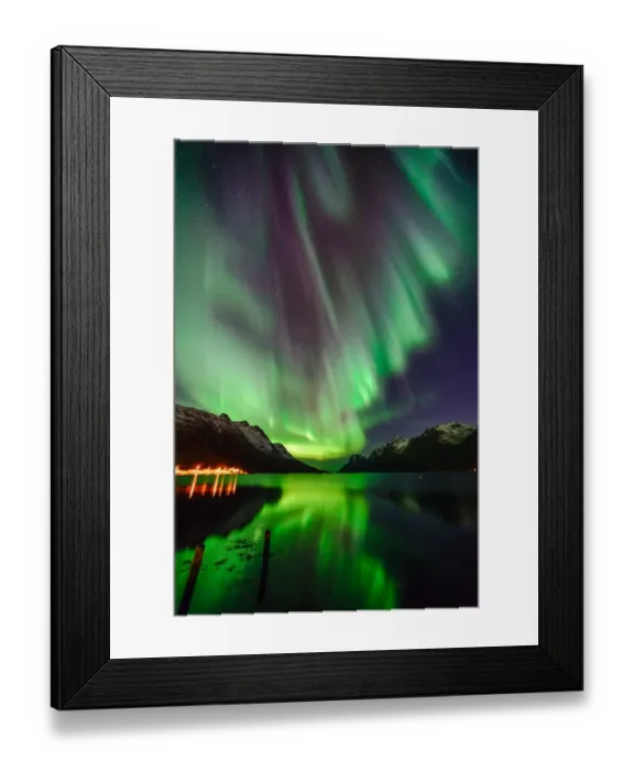 Framed Print : Aurora borealis Framed Print : Aurora borealis