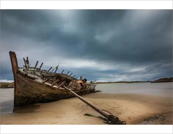 Prevailing Tide - Bunbeg Shipwreck, Donegal - Expl