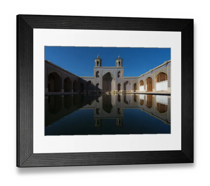 Framed Print : Nasir Al-Mulk Mosque, Shiraz, Iran Framed Print : Nasir Al-Mulk Mosque, Shiraz, Iran