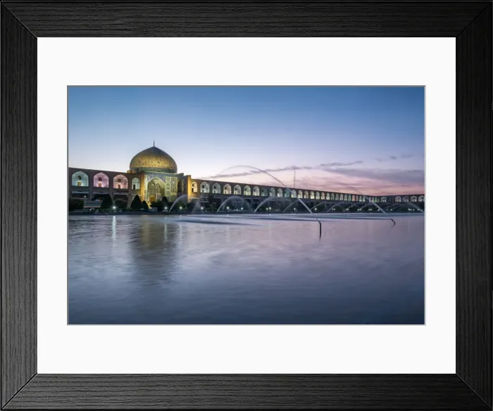 Framed Print : Sheikh Lotfollah Mosque at Naqsh-e-Jahan Square, Isfahan, Iran