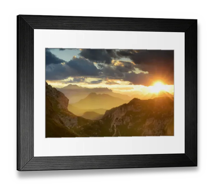 Framed Print : Dramatic Setting sun near Passo Giau, Dolomites Framed Print : Dramatic Setting sun near Passo Giau, Dolomites