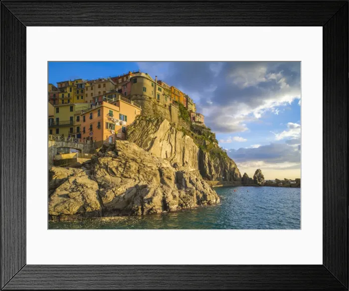 Framed Print : Manarola, Cinque Terre national park, La Spezia province, Liguria, Italy Framed Print : Manarola, Cinque Terre national park, La Spezia province, Liguria, Italy