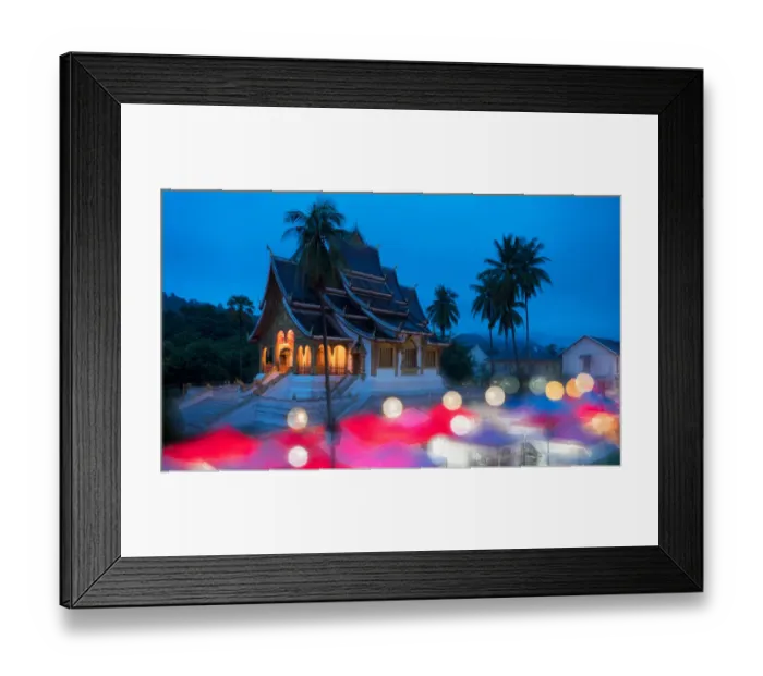 Framed Print : The Haw Pha bang or The royal place with Night market Framed Print : The Haw Pha bang or The royal place with Night market