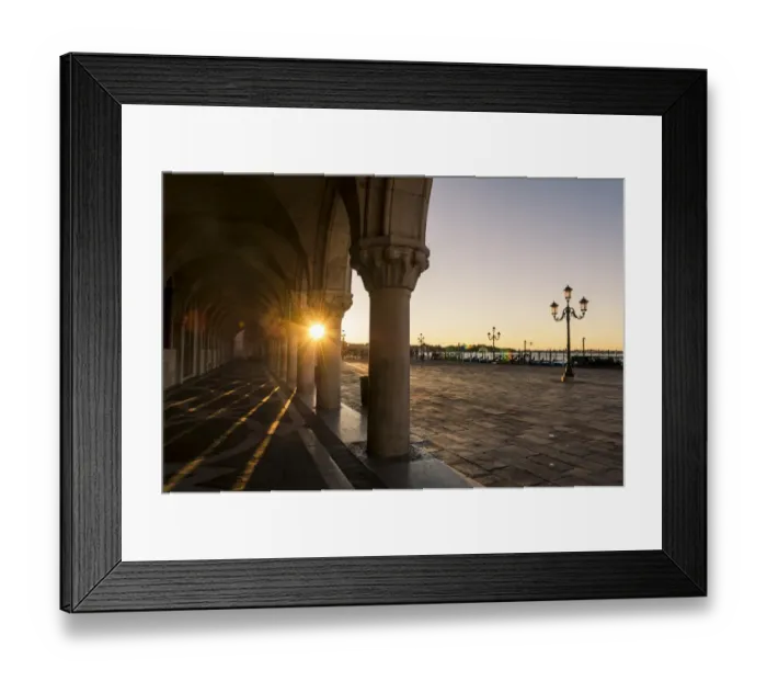 Framed Print : St Marks square, Venice, Veneto, Italy. Sunrise on Doges palace Framed Print : St Marks square, Venice, Veneto, Italy. Sunrise on Doges palace