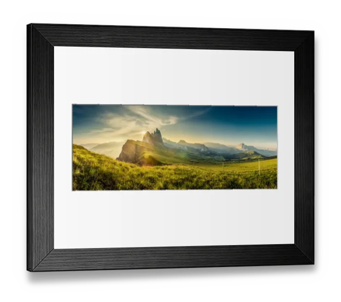 Framed Print : The Odle Heisler (Secede) in Val Gardena, Dolomites, Italy Framed Print : The Odle Heisler (Secede) in Val Gardena, Dolomites, Italy