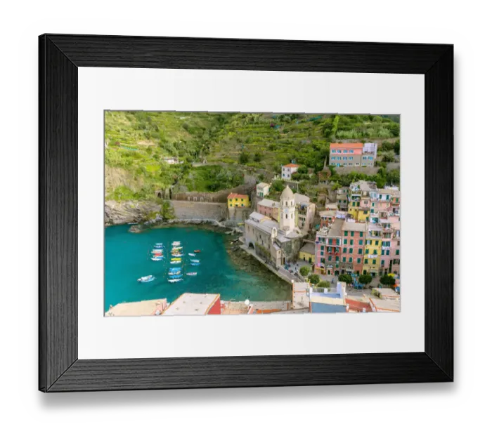 Framed Print : Vernazza small town, Cinque Terre, Liguria, Italy Framed Print : Vernazza small town, Cinque Terre, Liguria, Italy
