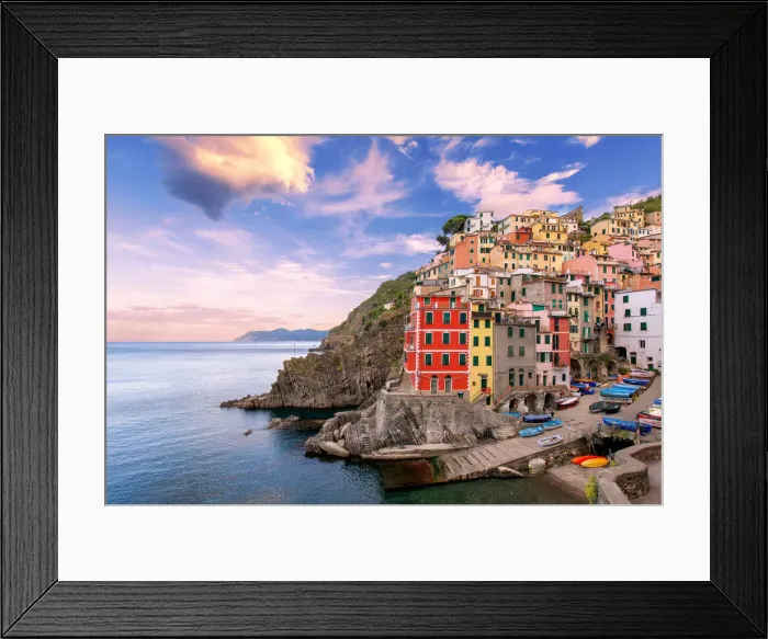 Framed Print : Riomaggiore, Cinque Terre, Italy Framed Print : Riomaggiore, Cinque Terre, Italy