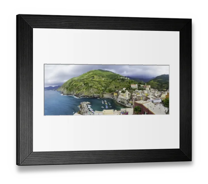 Framed Print : Cinque Terre coastline villages, La Spezia, Italy Framed Print : Cinque Terre coastline villages, La Spezia, Italy