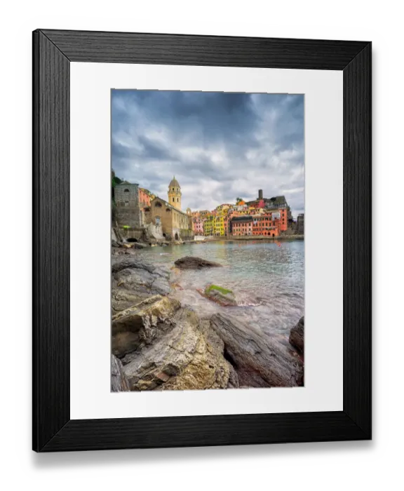 Framed Print : Vernazza, Cinque terre, La Spezia, Liguria, Italy Framed Print : Vernazza, Cinque terre, La Spezia, Liguria, Italy