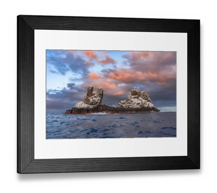 Framed Print : Revillagigedo islands in Pacific Mexico Framed Print : Revillagigedo islands in Pacific Mexico
