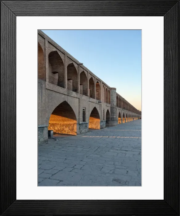 Framed Print : Sio Seh bridge (Bridge of 33 Arches) over Zayandeh river, Isfahan, Iran Framed Print : Sio Seh bridge (Bridge of 33 Arches) over Zayandeh river, Isfahan, Iran