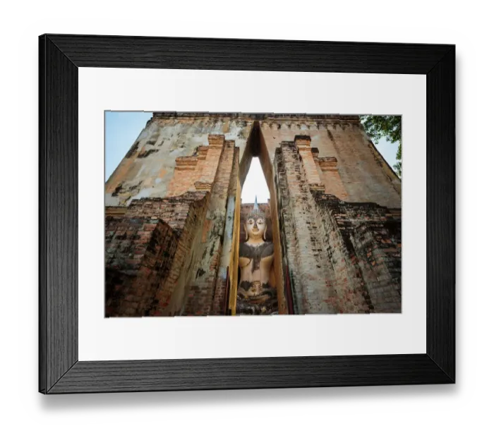 Framed Print : Wat Si Chum of Sukhothai, Thailand