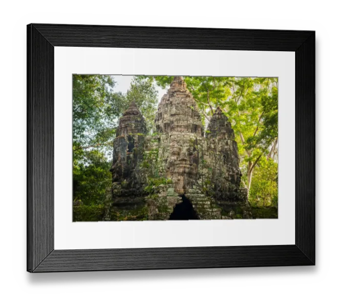Framed Print : The Bayon gate of Angkor Thom the ancient Khmer empire in Siem Reap, Cambodia Framed Print : The Bayon gate of Angkor Thom the ancient Khmer empire in Siem Reap, Cambodia